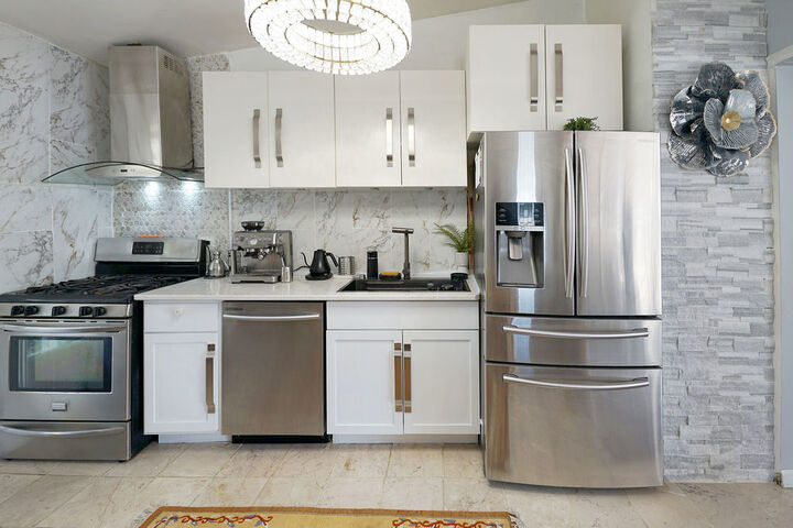 Property Photo: 2503 Fulle Street IL 60008