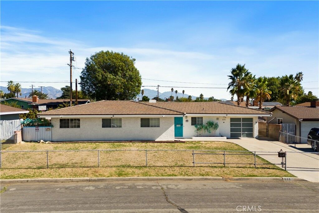 Property Photo:  979 N Gardena  CA 92376 
