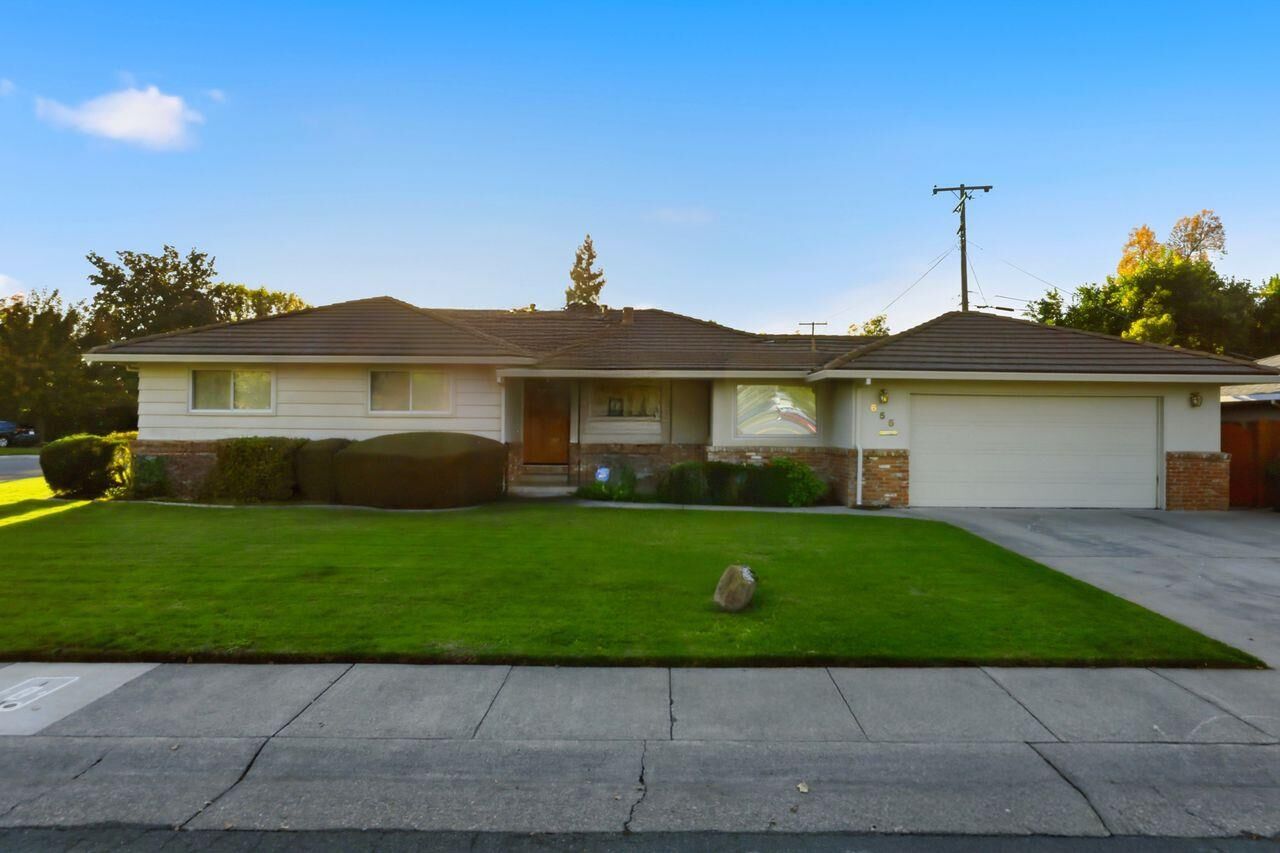 Property Photo:  655 Piedmont Drive  CA 95822 