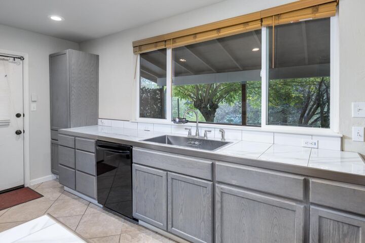 Property Photo: 1302 Nicks Lane CA 95667