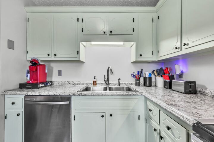 Property Photo: 100 Bowers Ct KY 42262