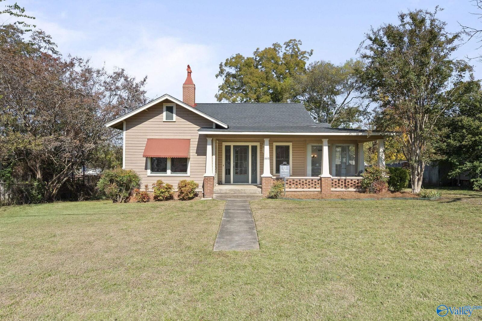 Property Photo:  803 McCullough Avenue  AL 35801 