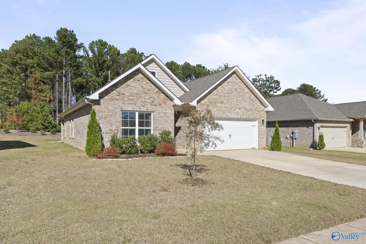 Property Photo:  4002 Rockland Circle  AL 35763 