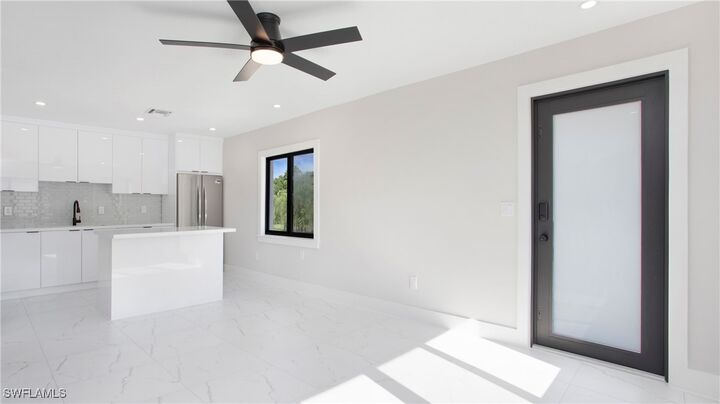 Property Photo: 9002 Somerset (Unit B) Lane FL 34135