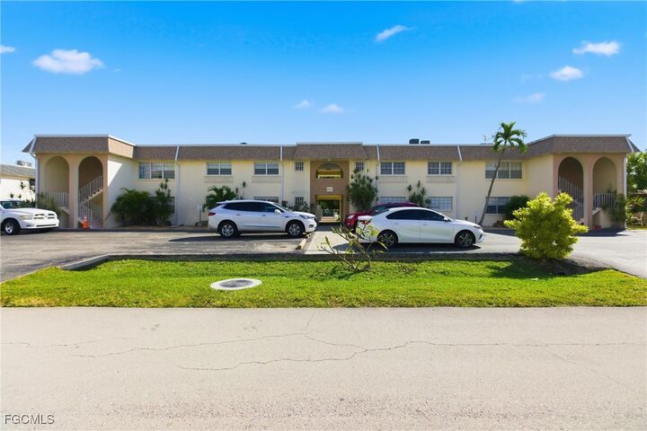 Property Photo:  4931 Vincennes Court 4  FL 33904 