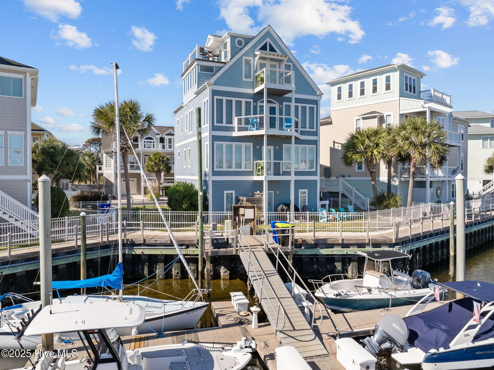 Property Photo: 902 Grand Bahama Drive NC 28428