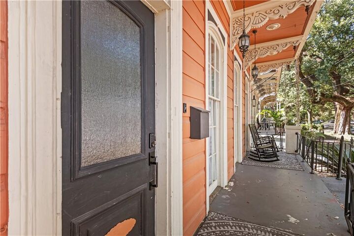 Property Photo: 831 Opelousas Avenue LA 70114