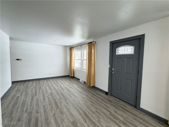 Property Photo: 2293 Parkwood Drive NW OH 44485