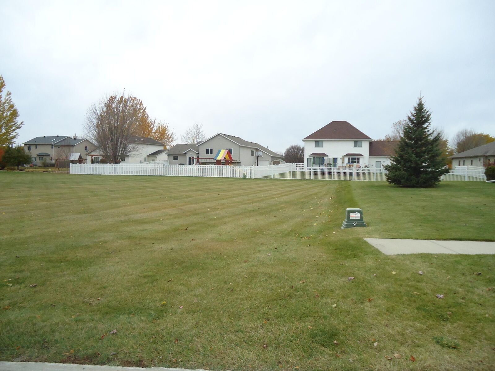 Property Photo:  4482 Riverwood Drive N  ND 58102 