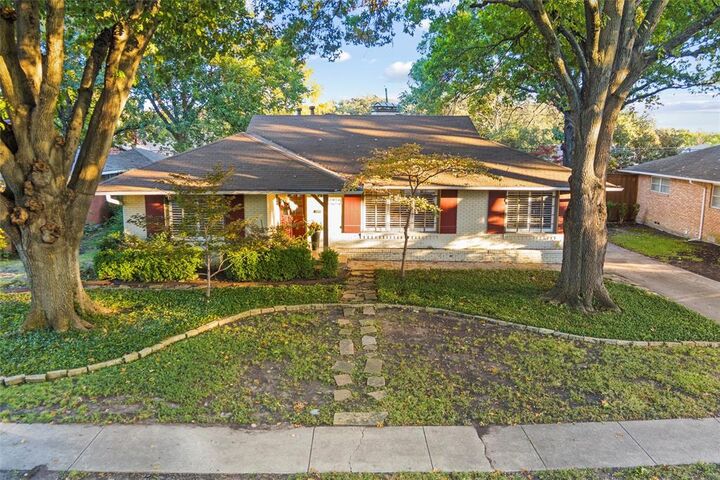 6720 Braeburn Drive  Dallas TX 75214 photo