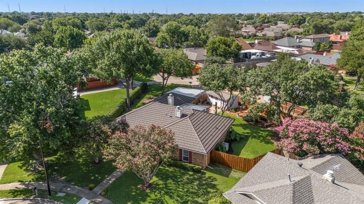 Property Photo:  302 Ridgegate Drive  TX 75040 