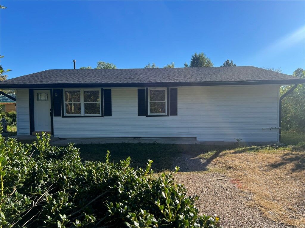 Property Photo:  704 Grant Street  AR 72833 