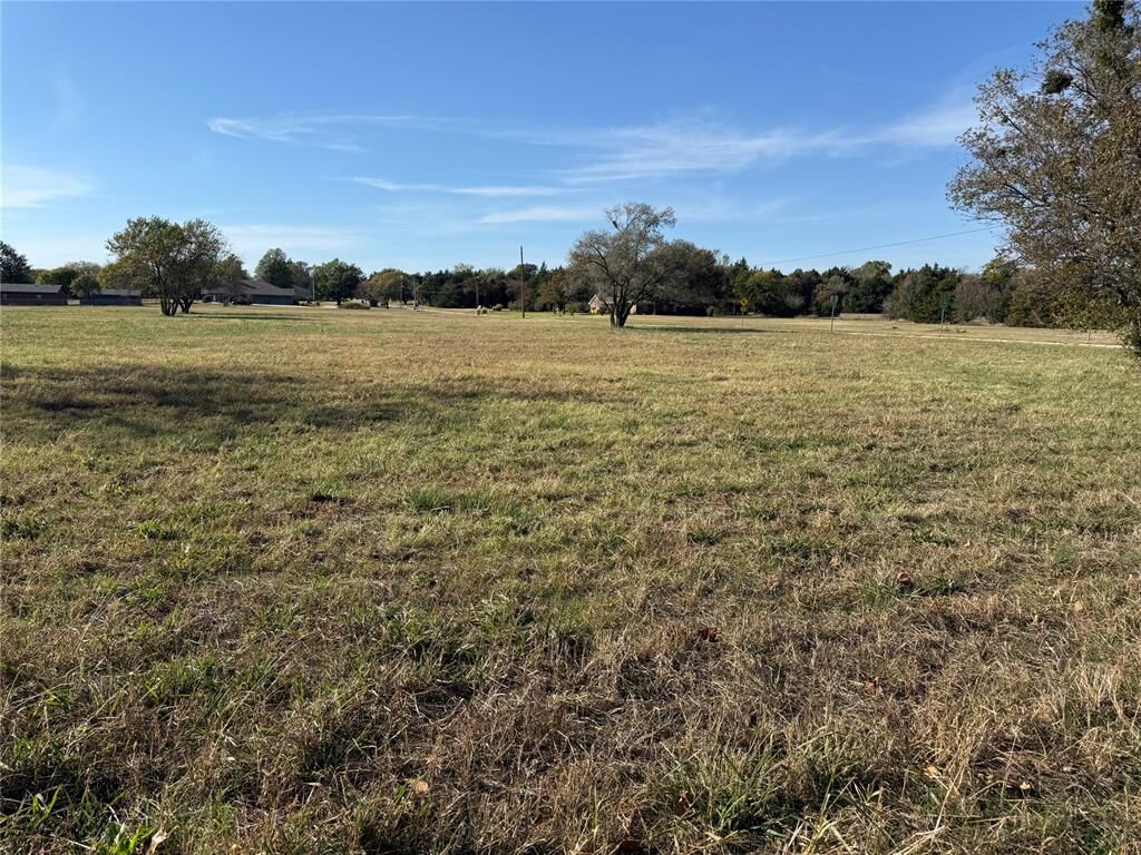 Property Photo: 1836 N Bryan Avenue OK 74804