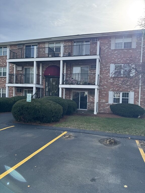 Property Photo:  2 Karen Cir 2  MA 01821 