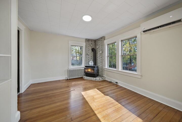 Property Photo: 35 Thissell Ave MA 01826