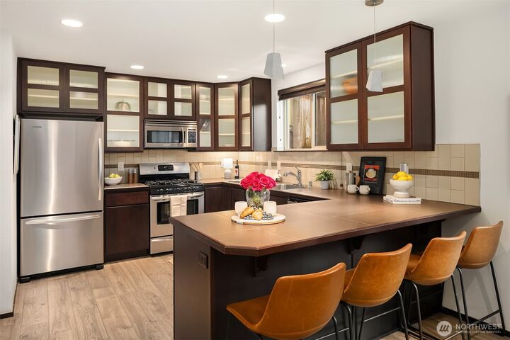 Property Photo:  5935  Fauntleroy Way SW A  WA 98136 