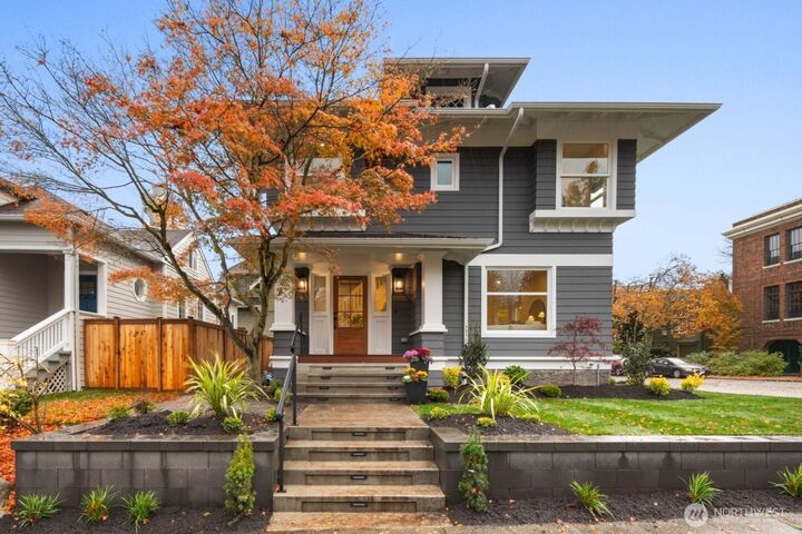 323 W Garfield Street  Seattle WA 98119 photo