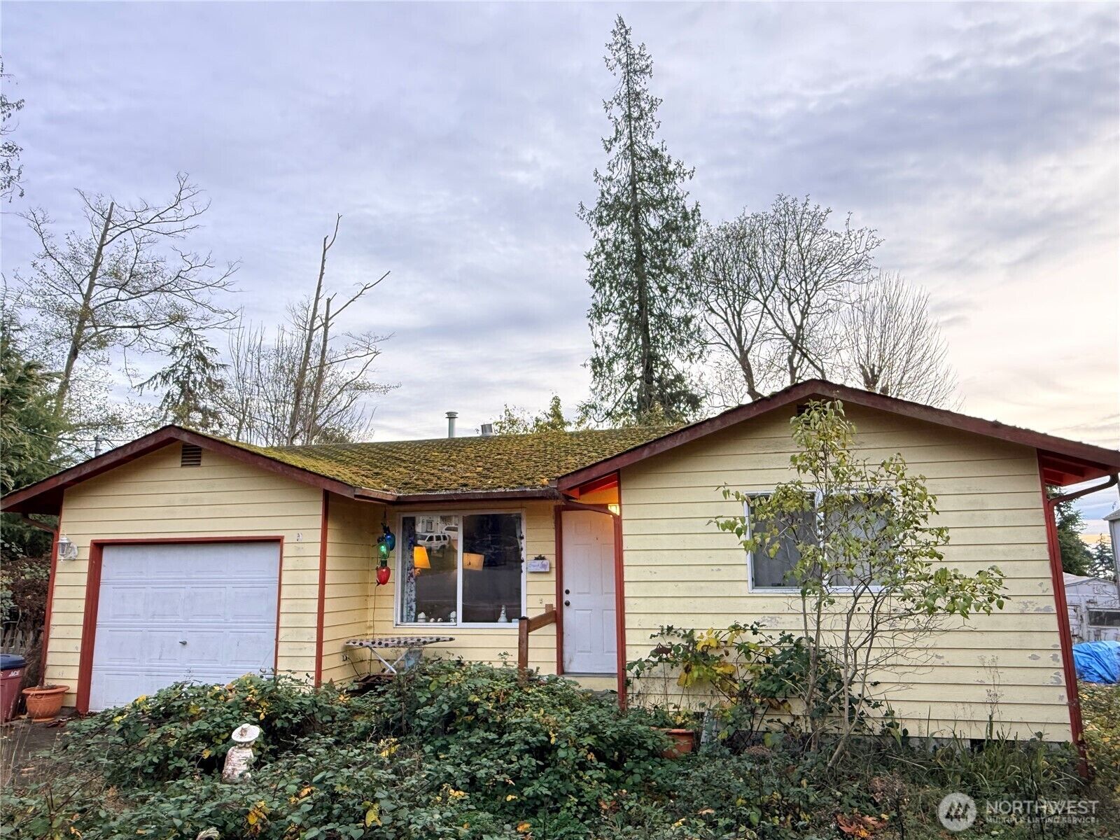 Property Photo:  1390  Admirals Drive  WA 98239 