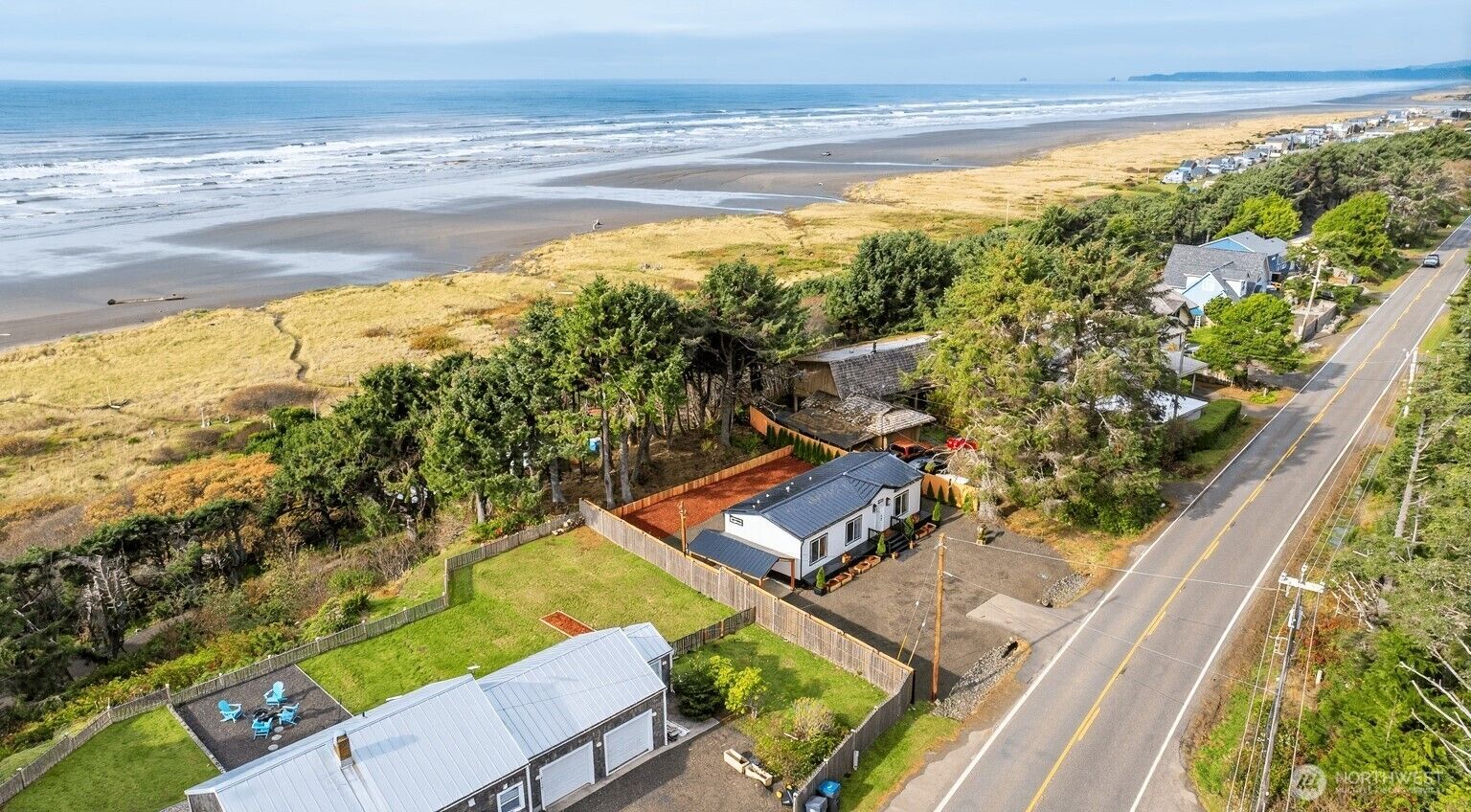 Property Photo: 47295 State Route 109 WA 98562