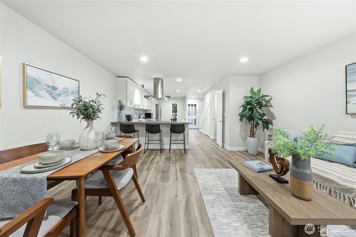 Property Photo:  1940 N Northgate Way  WA 98133 