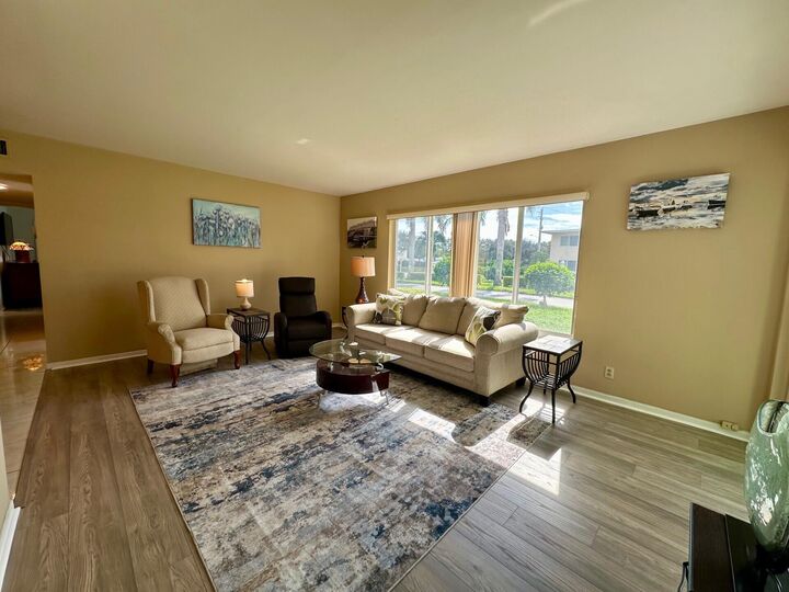 Property Photo: 95 North Boulevard 1D FL 33435
