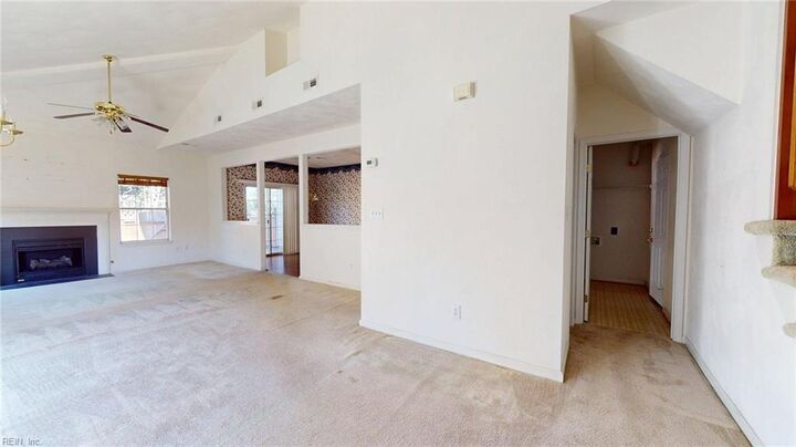 Property Photo:  269 Belmont Cir  VA 23693 