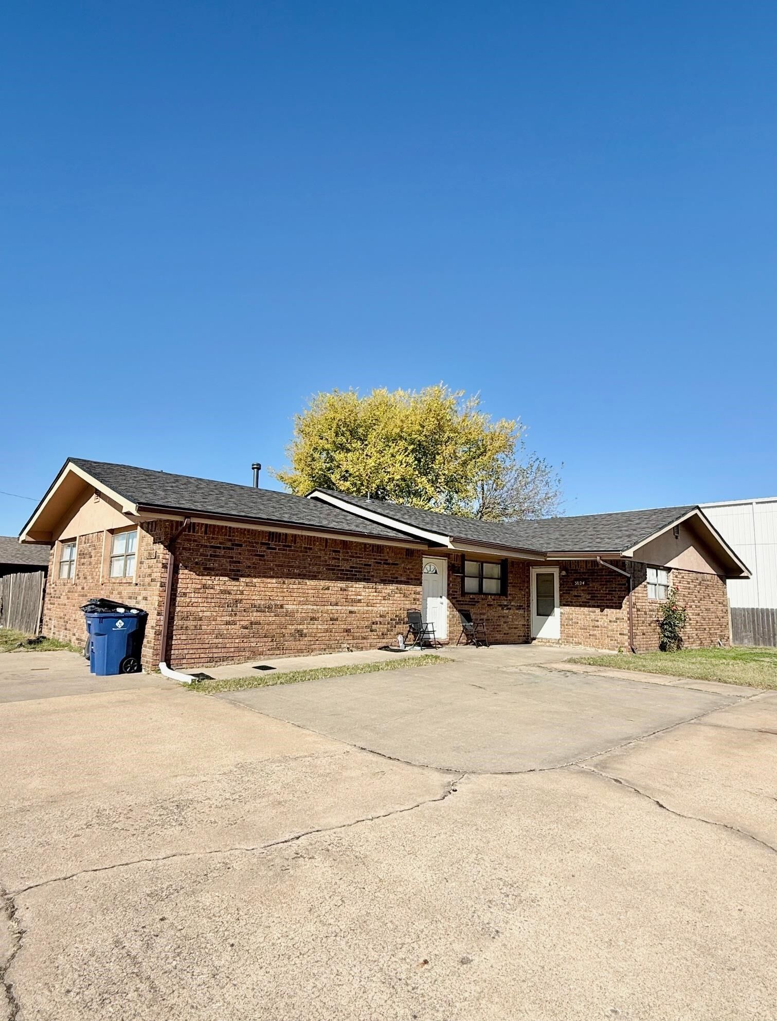 Property Photo:  3024 W 27th St S  KS 67217 