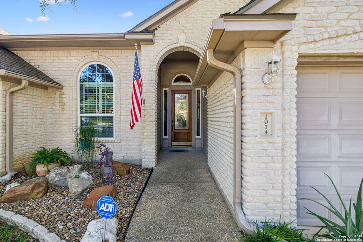 Property Photo:  1014 Crystal  TX 78258 