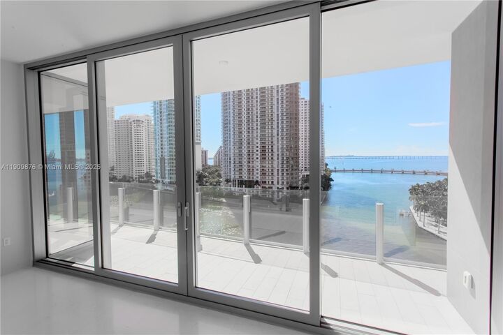 300 Biscayne Blvd Way 1003  Miami FL 33131 photo