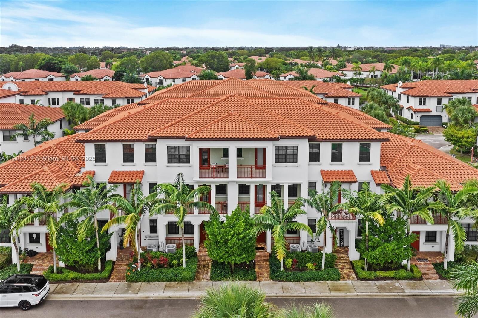 Property Photo: 11668 SW 13th Ct FL 33025