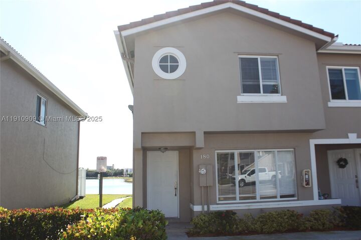 Property Photo:  180 Riviera Cir 30-5  FL 33326 