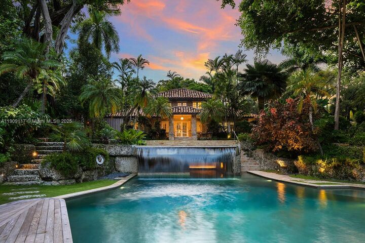 Property Photo: 3585 Anchorage Way FL 33133