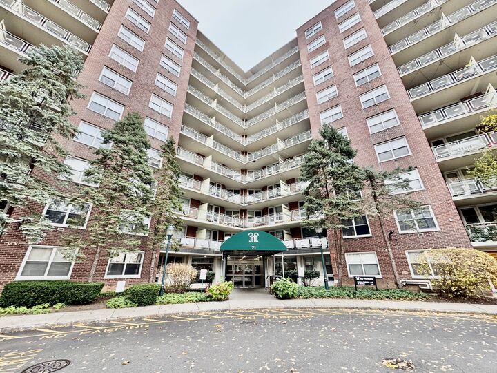 71 Strawberry Hill Avenue Apt 421  Stamford CT 06902 photo