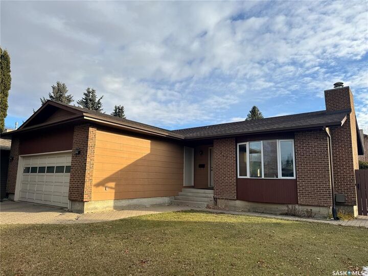742 Wollaston Court  Saskatoon SK S7J 4E5 photo