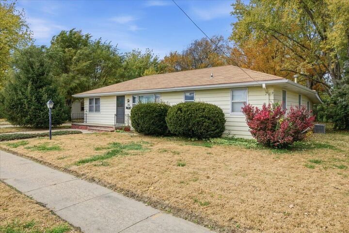 Property Photo: 704 Arnold Street IA 51534