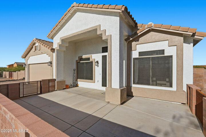 Property Photo: 17821 S Golden Valley Drive AZ 85629