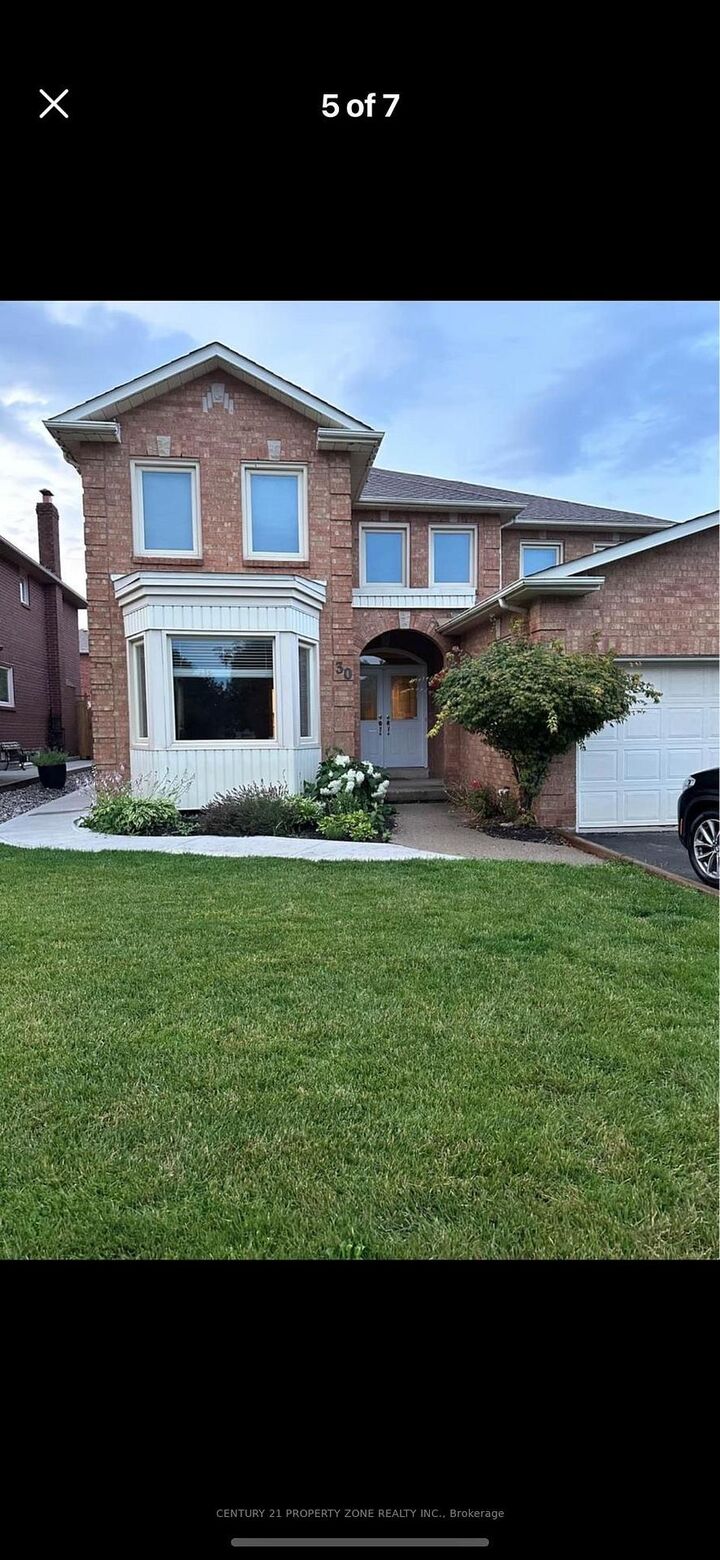 30 Cox Crescent  Brampton ON L6X 3G7 photo