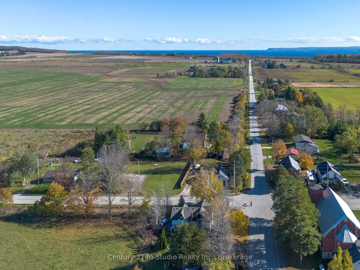 Property Photo:  310003 Kemble Rock Road  ON N0H 1S0 