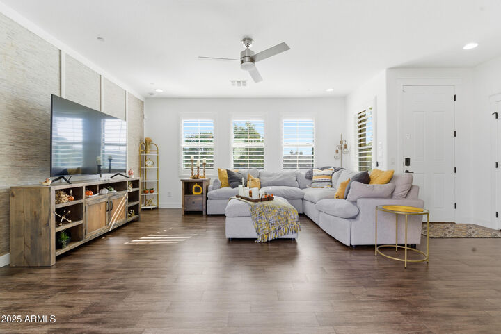 Property Photo:  4665 E Wildhorse Drive  AZ 85297 