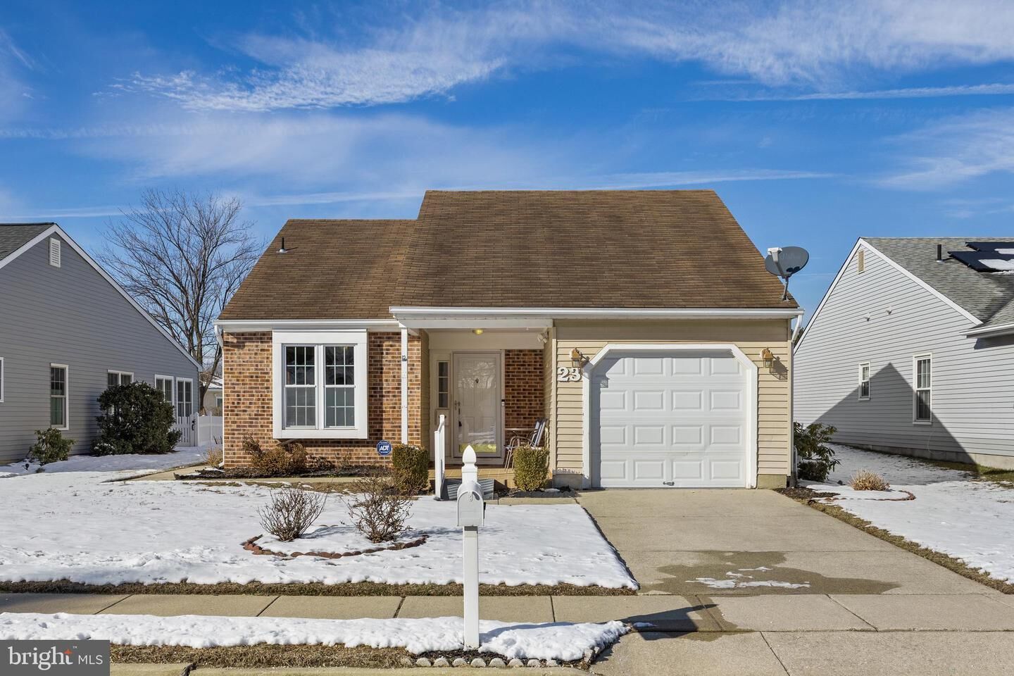 Property Photo:  23 Emory Lane  NJ 08054 