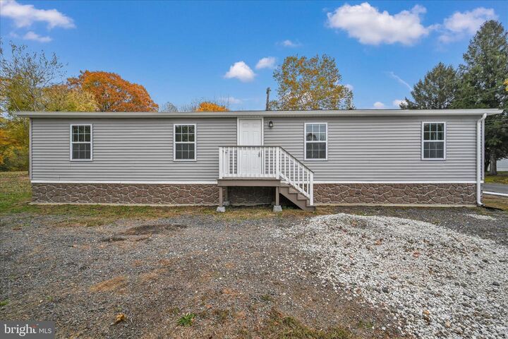 Property Photo:  1111 Riverside Drive  PA 19465 