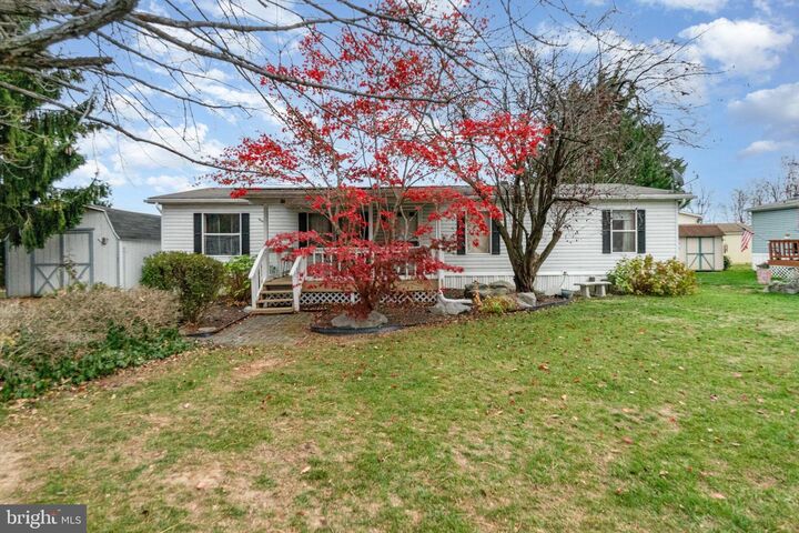 Property Photo:  35 Hathaway Drive  PA 17015 