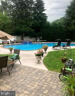 Property Photo:  15 Lori Lane  PA 19006 