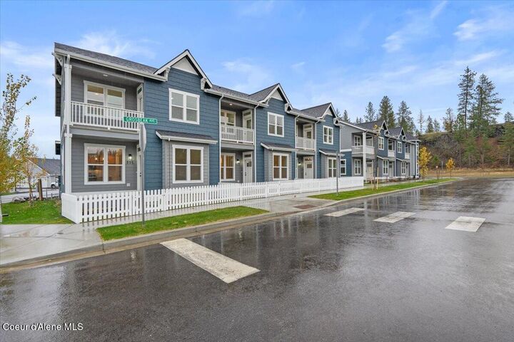 Property Photo: 343 E Grosbeak Ave ID 83835