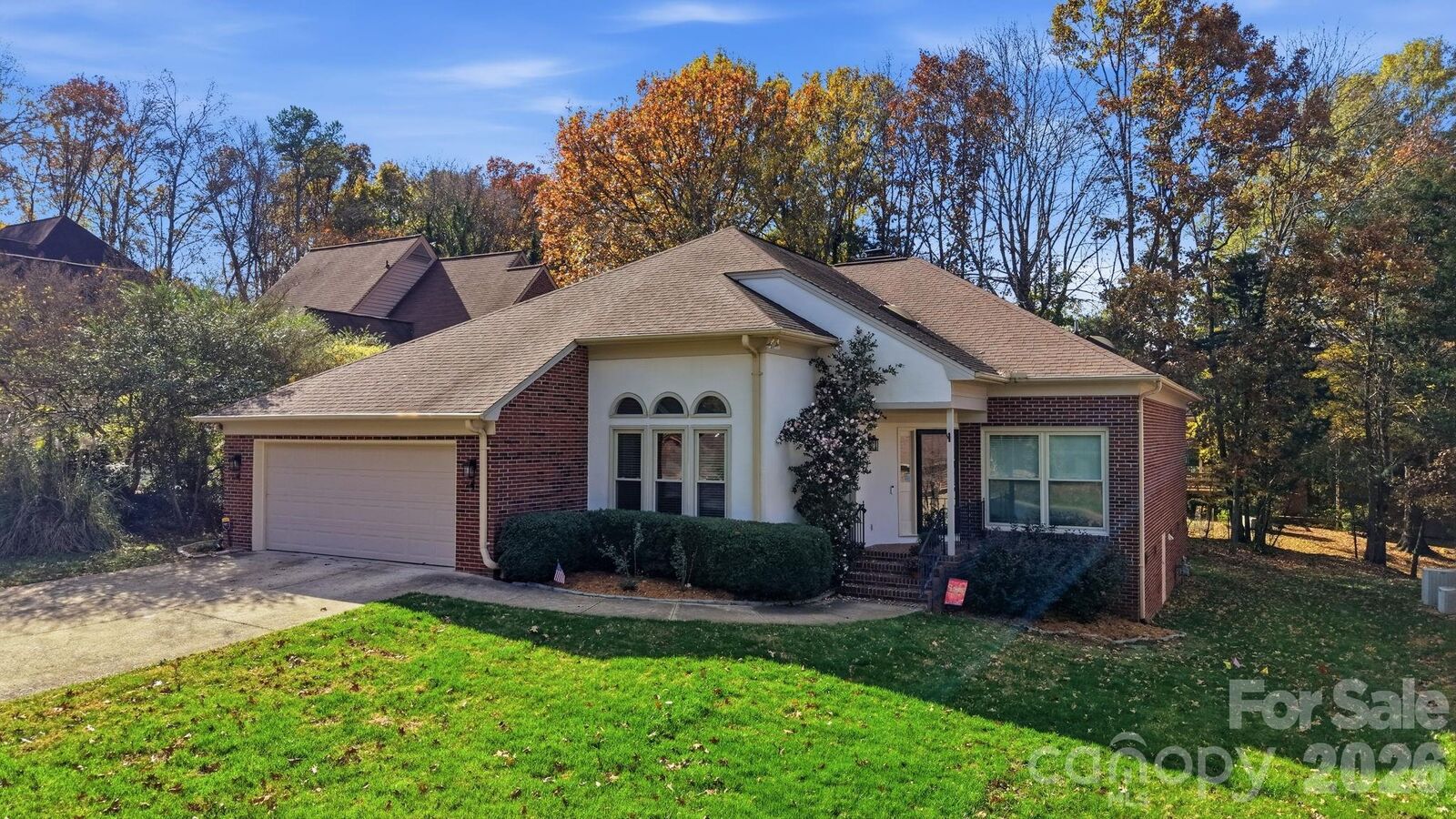 Property Photo:  5204 Tedorill Lane  NC 28226 