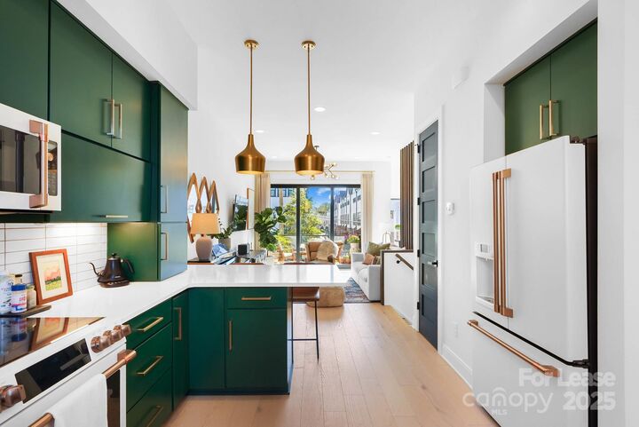 Property Photo: 3301 Spencer Street NC 28205