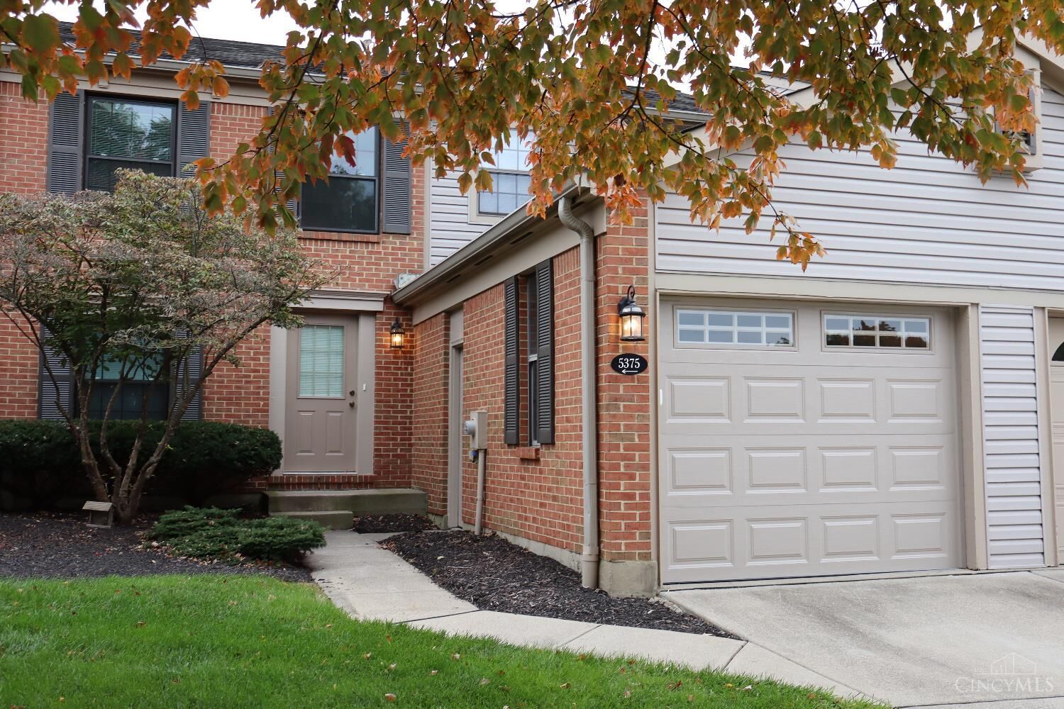 Property Photo:  5375 Londonderry Drive  OH 45241 