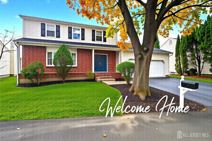 Property Photo:  8 Wright Court  NJ 08816 