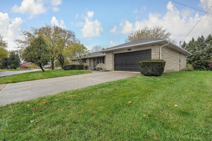 1535 Kenwick Road  Columbus OH 43209 photo