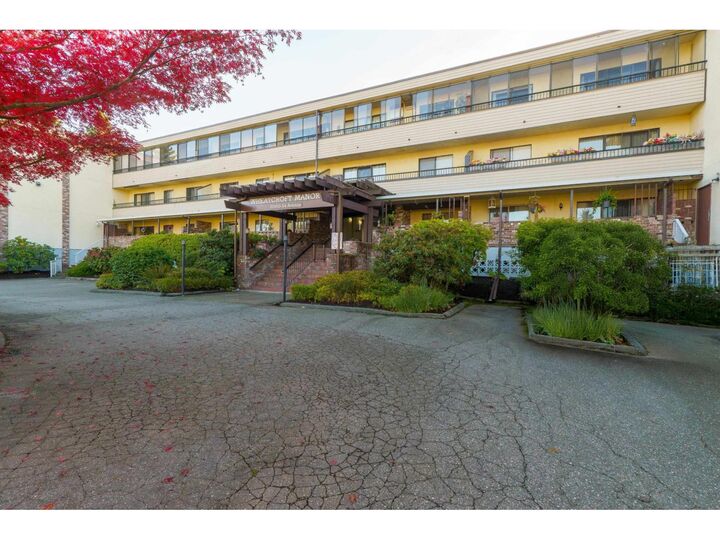 Property Photo: 20460 54 Avenue 306 BC V3A 6N6